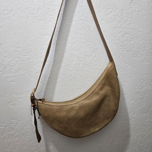 MADEWELL: The Essential Sling Crossbody Bag - Picture 4 of 8